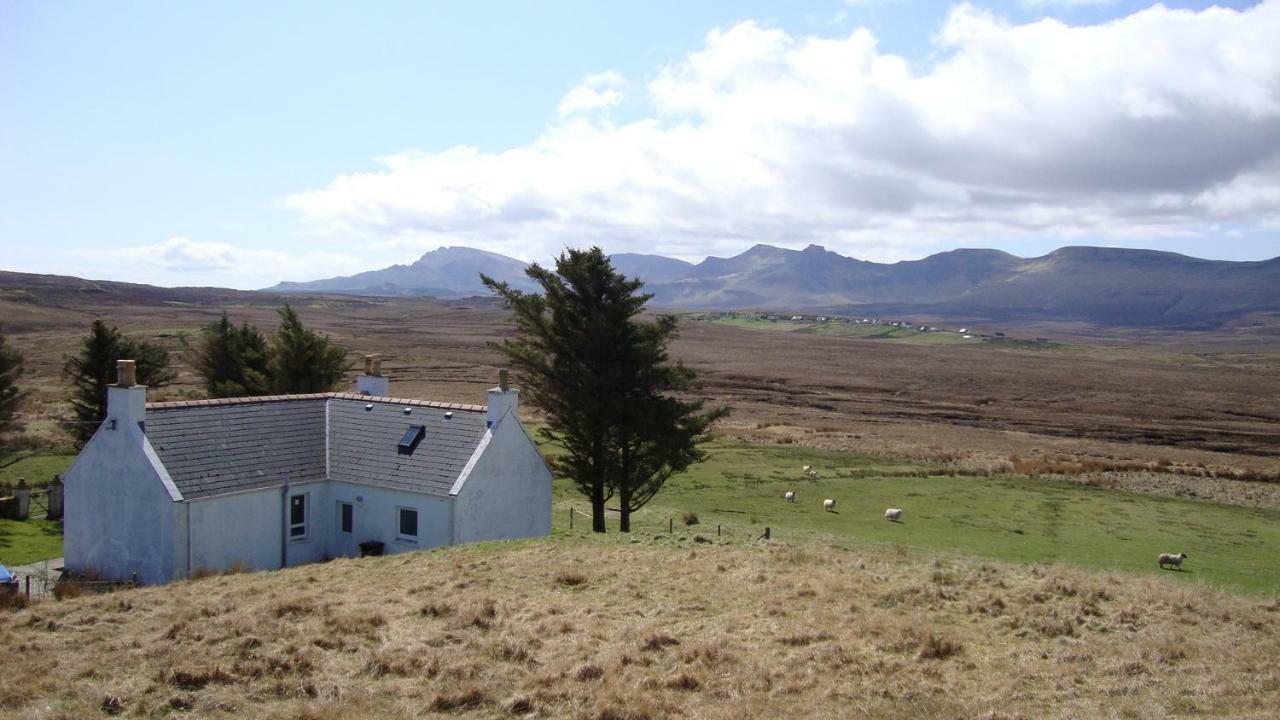 Fairy Hill Cottage Ellishadder Staffin Buitenkant foto